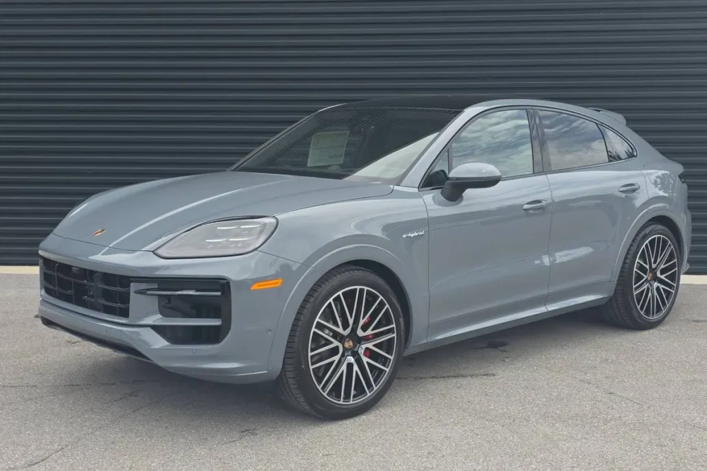 2026 Porsche Cayenne E-Hybrid Coupe Base photo 1