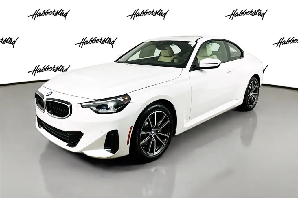 2025 Bmw 230i xDrive photo 1