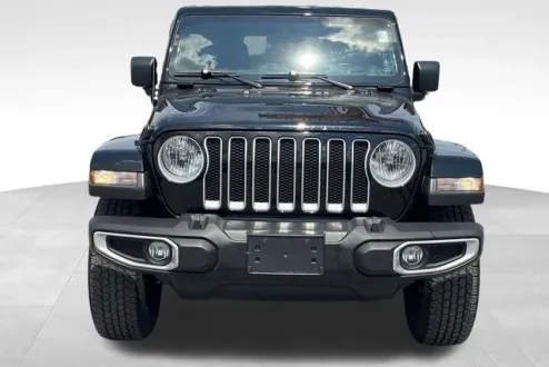 2022 Jeep Wrangler Unlimited Sahara photo 2