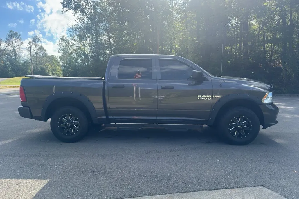 2017 Ram 1500 Express photo 1