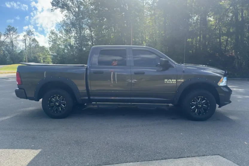 2017 Ram 1500 Express photo 1