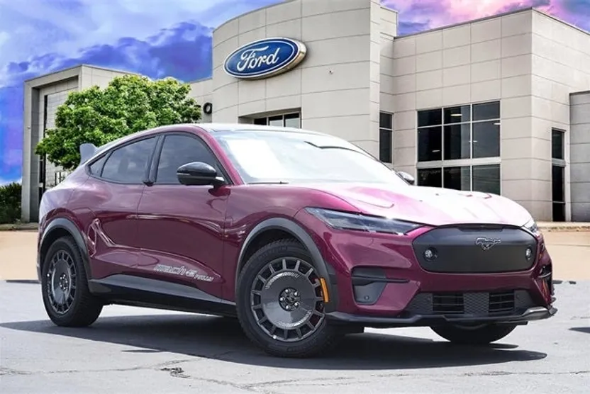 2025 Ford Mustang Mach-E GT photo 1