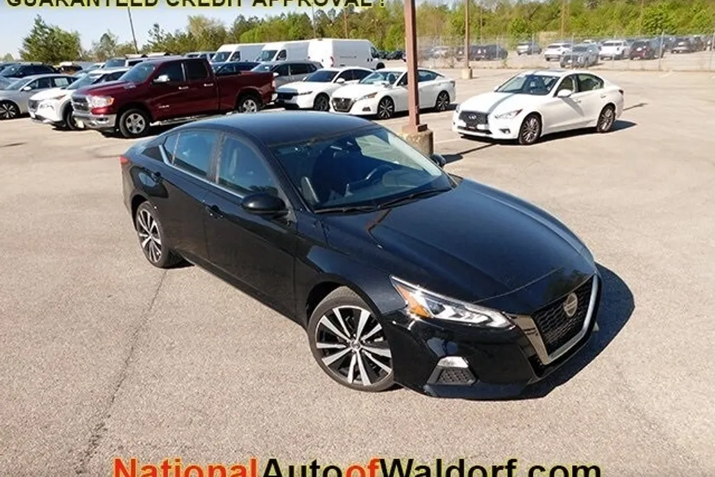 2022 Nissan Altima 2.5 SR photo 1