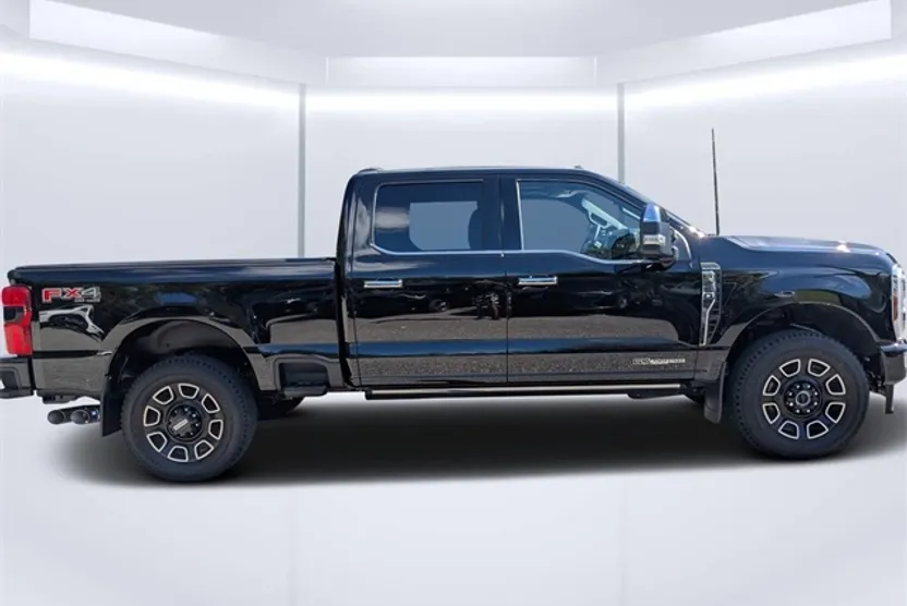 2024 Ford F-250 photo 1