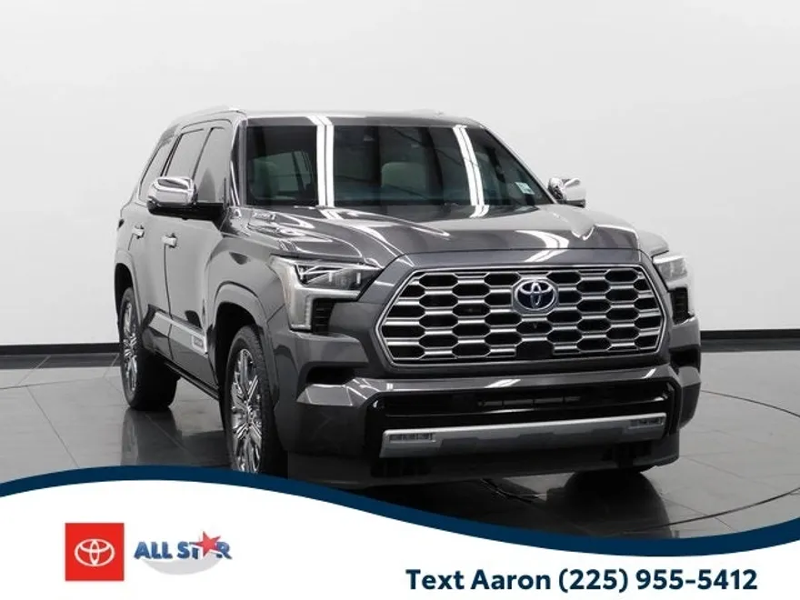 2023 Toyota Sequoia Capstone photo 1