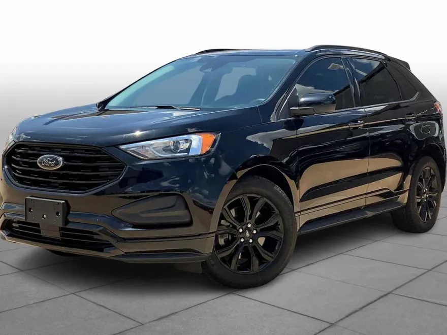 2022 Ford Edge SE photo 1