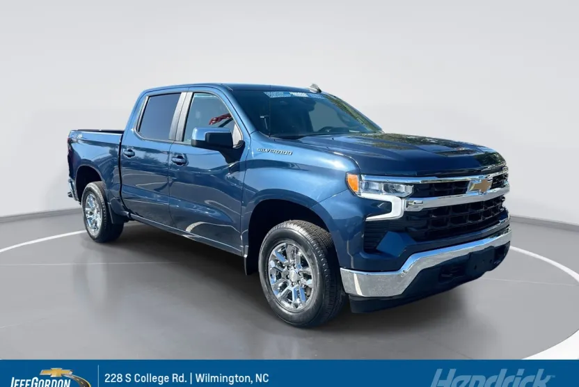 2022 Chevrolet Silverado 1500 LT photo 1