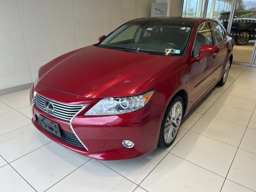 2015 Lexus ES 350 photo 1