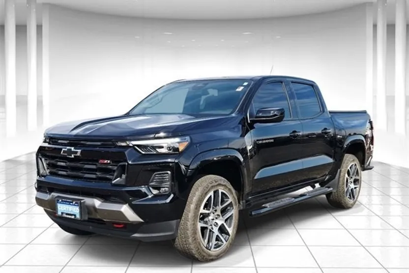 2023 Chevrolet Colorado Z71 photo 1
