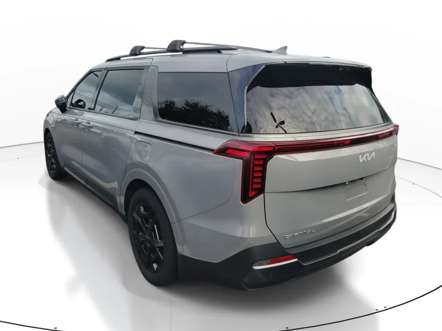 2025 Kia Carnival SX Prestige photo 1