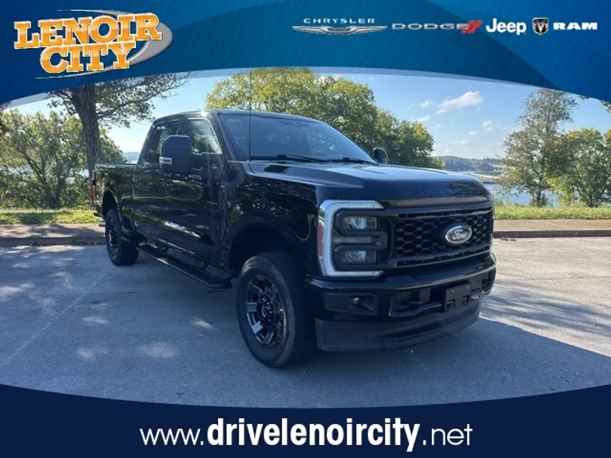 2023 Ford F-250 photo 1