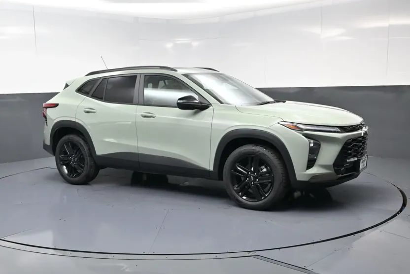 2025 Chevrolet Trax ACTIV photo 1