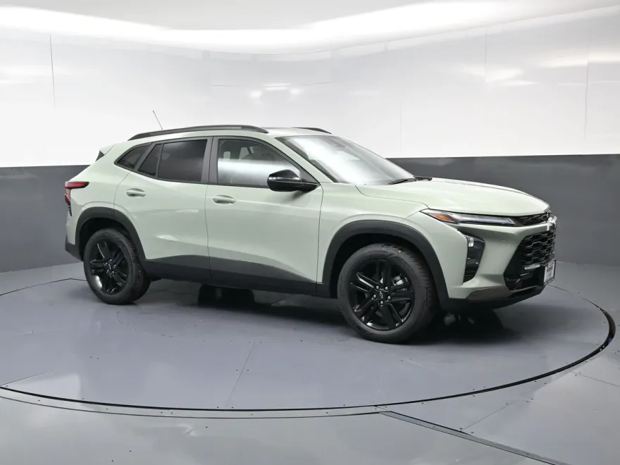2025 Chevrolet Trax ACTIV photo 1