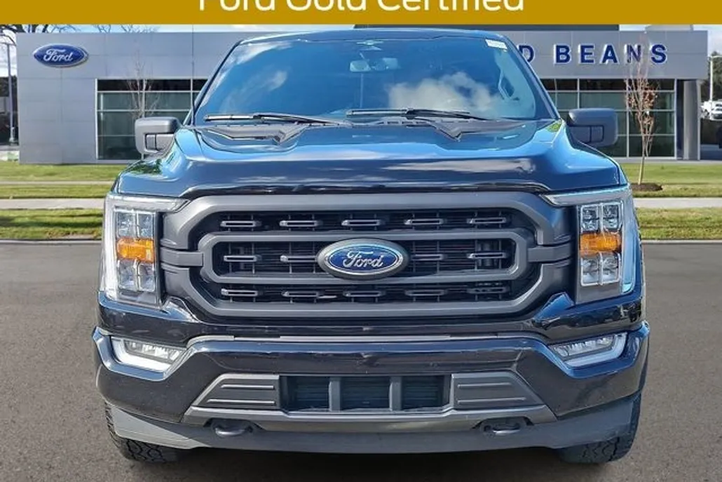2023 Ford F-150 XLT photo 1