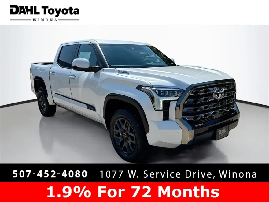2025 Toyota Tundra Platinum CrewMax photo 1