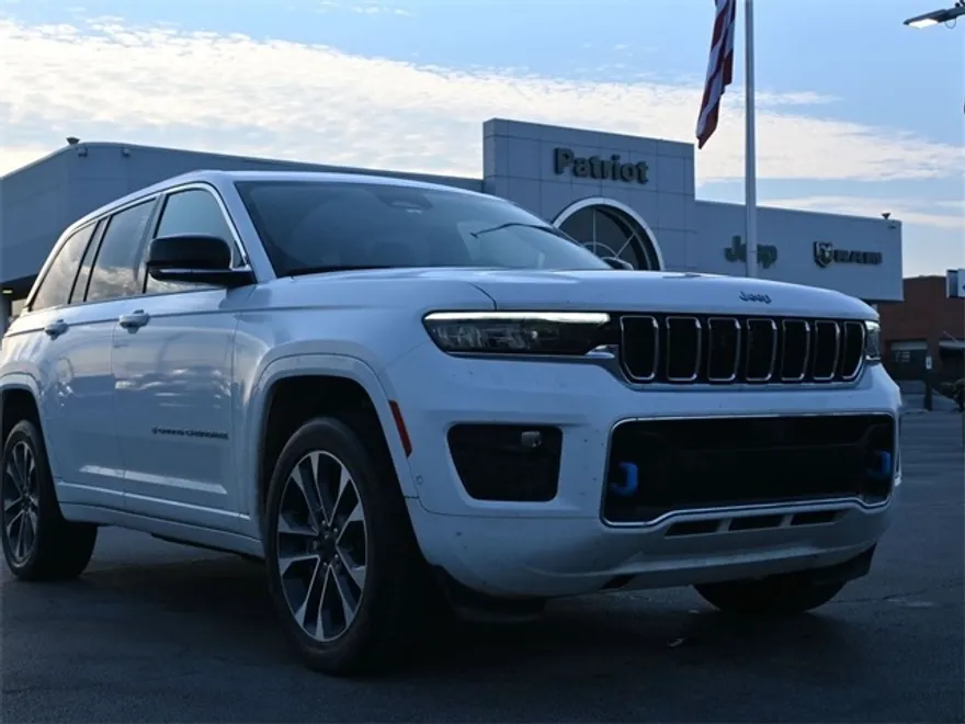 2022 Jeep Grand Cherokee Overland 4xe photo 1
