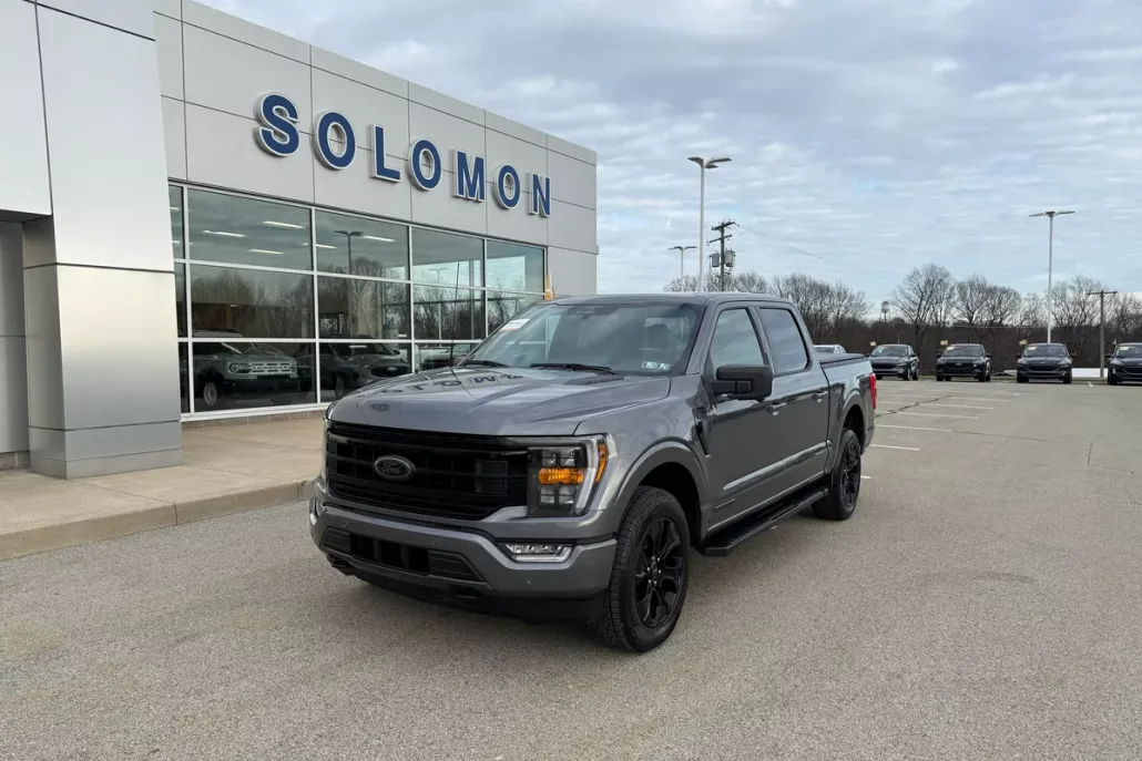 2023 Ford F-150 XLT photo 1