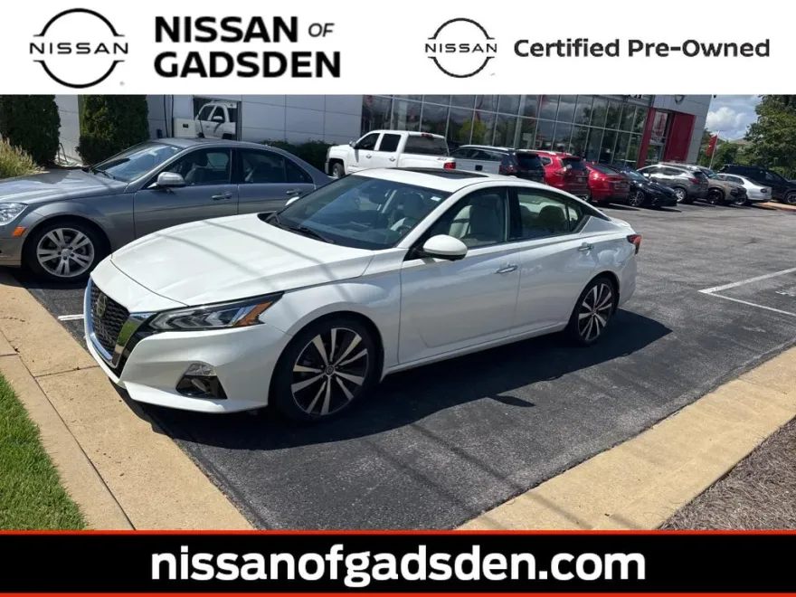 2020 Nissan Altima Platinum photo 1