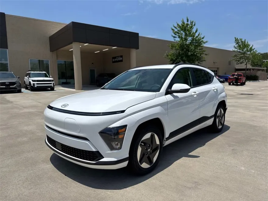 2025 Hyundai Kona Electric SEL photo 1