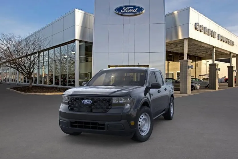 2025 Ford Maverick XL photo 1