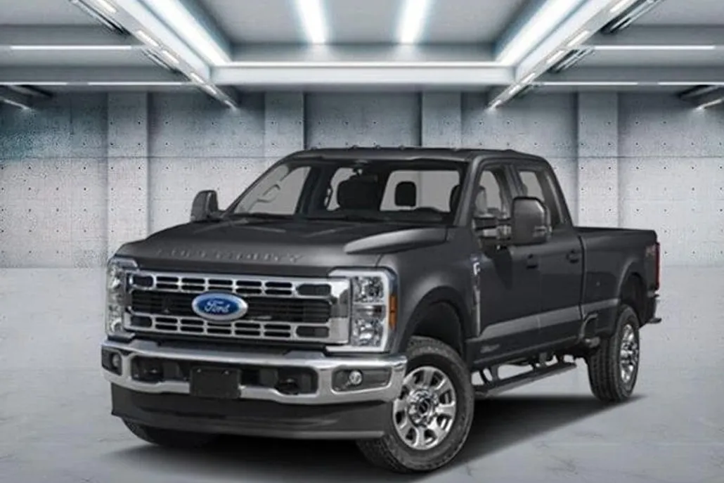 2026 Ford F-350 XLT photo 1