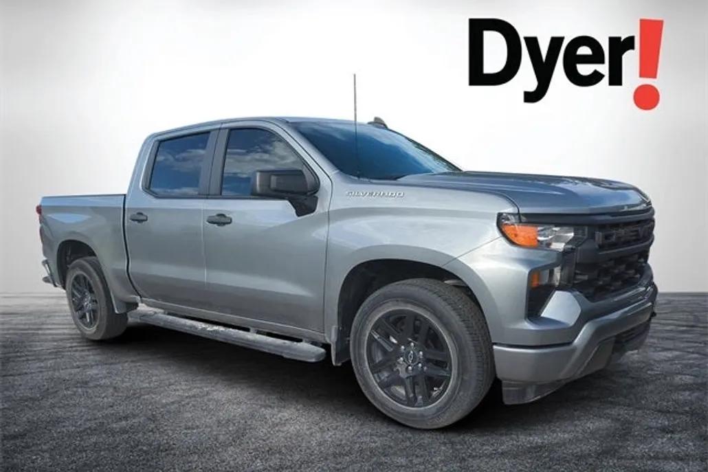 2024 Chevrolet Silverado 1500 Custom photo 1