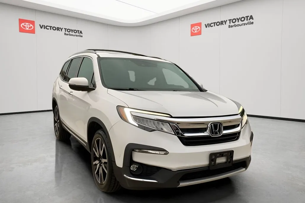 2022 Honda Pilot Touring photo 1
