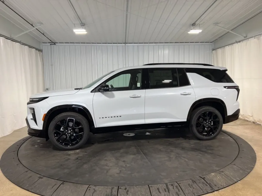 2026 Chevrolet Traverse RS photo 1