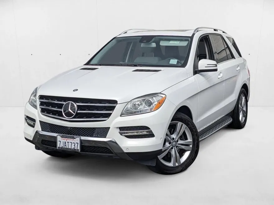 2015 Mercedes Benz ML 350 4MATIC photo 1