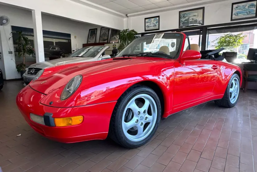 1995 Porsche 911 4 photo 1