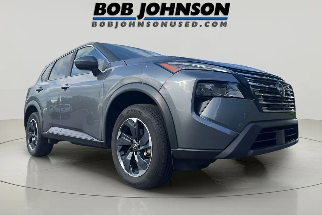 2024 Nissan Rogue SV photo 1