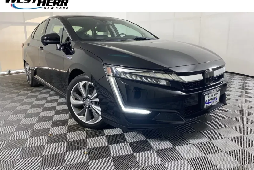 2018 Honda Clarity Plug-In Hybrid Touring photo 1