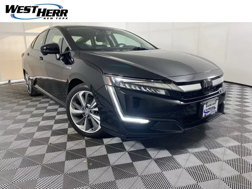 2018 Honda Clarity Plug-In Hybrid Touring photo 1