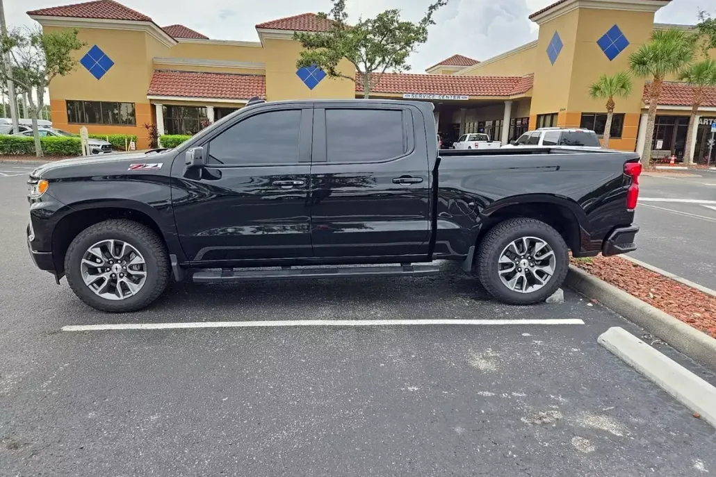 2025 Chevrolet Silverado 1500 RST photo 1