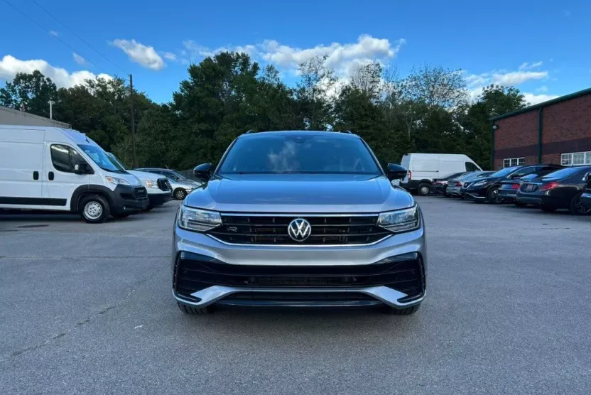 2023 Volkswagen Tiguan SE R-Line Black photo 1