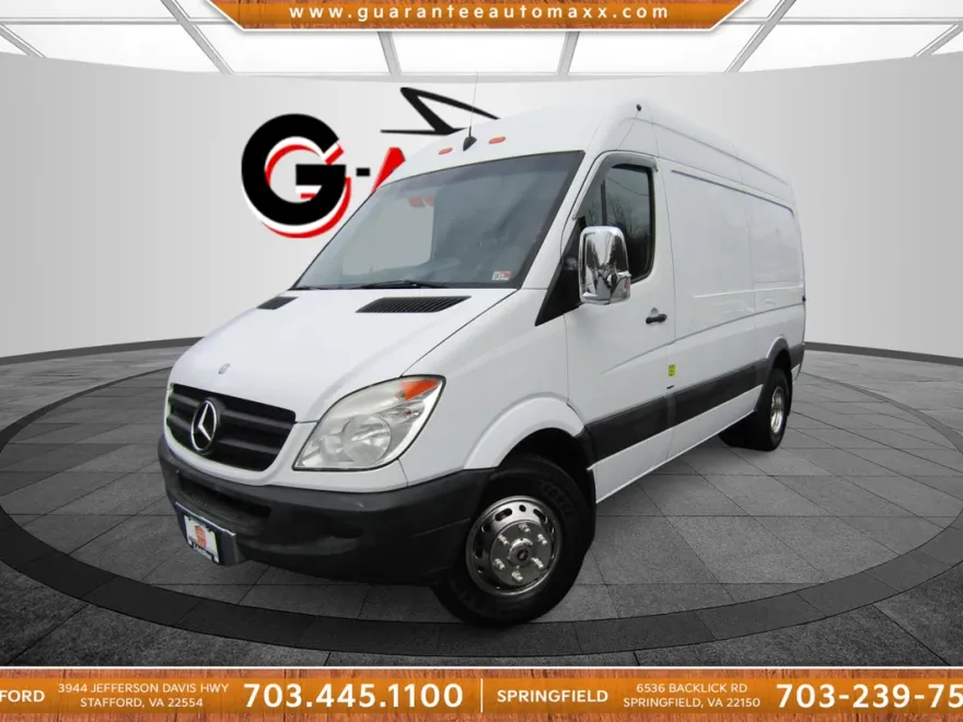 2013 Mercedes Benz Sprinter 144 WB photo 1