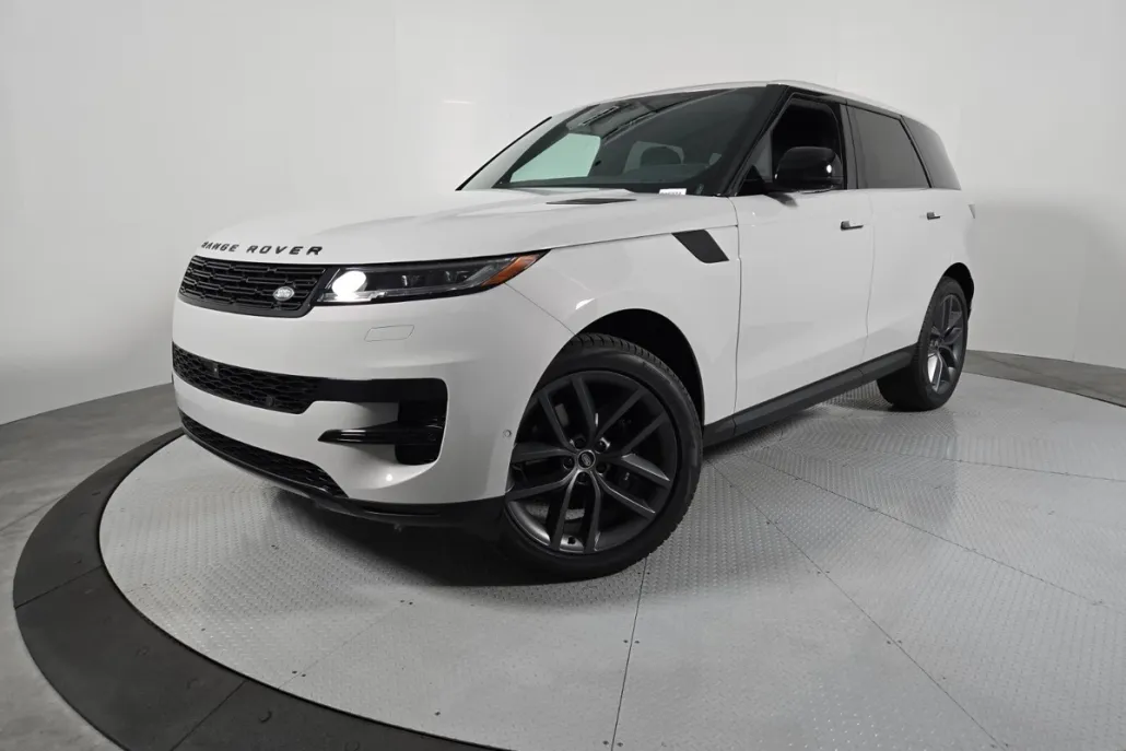 2025 Land Rover Range Rover Sport SE photo 1