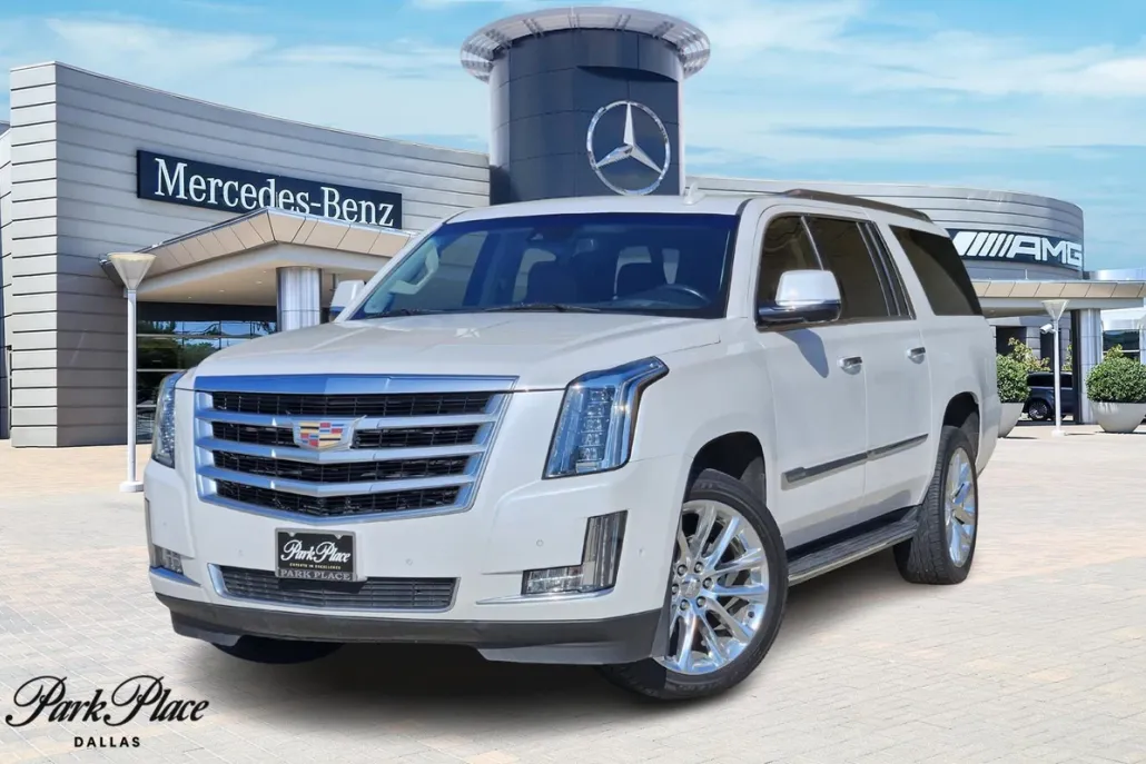 2019 Cadillac Escalade ESV Luxury photo 1