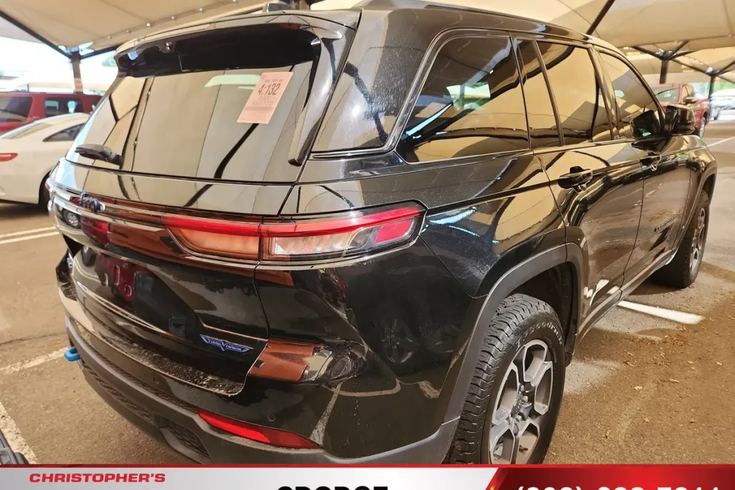 2022 Jeep Cherokee Trailhawk 4xe photo 1