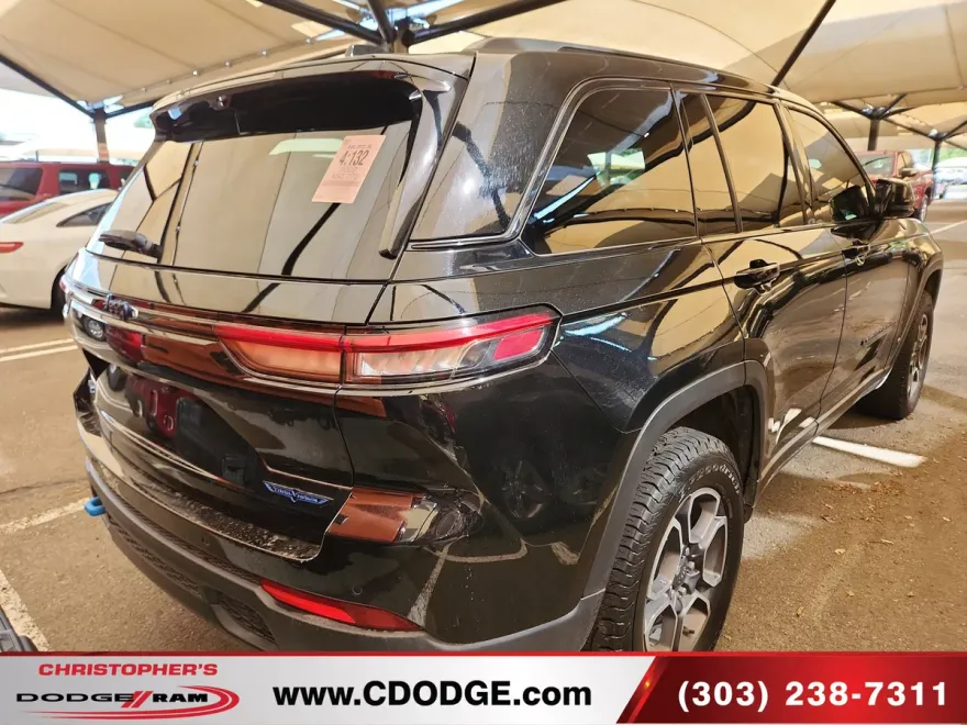 2022 Jeep Cherokee Trailhawk 4xe photo 1