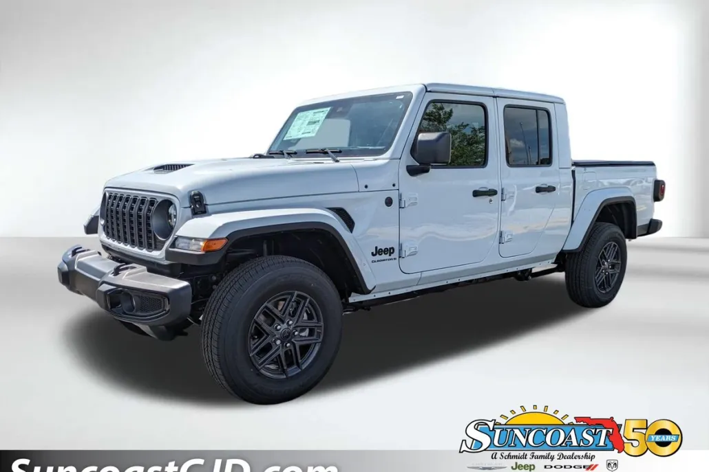 2025 Jeep Gladiator Sport S photo 1