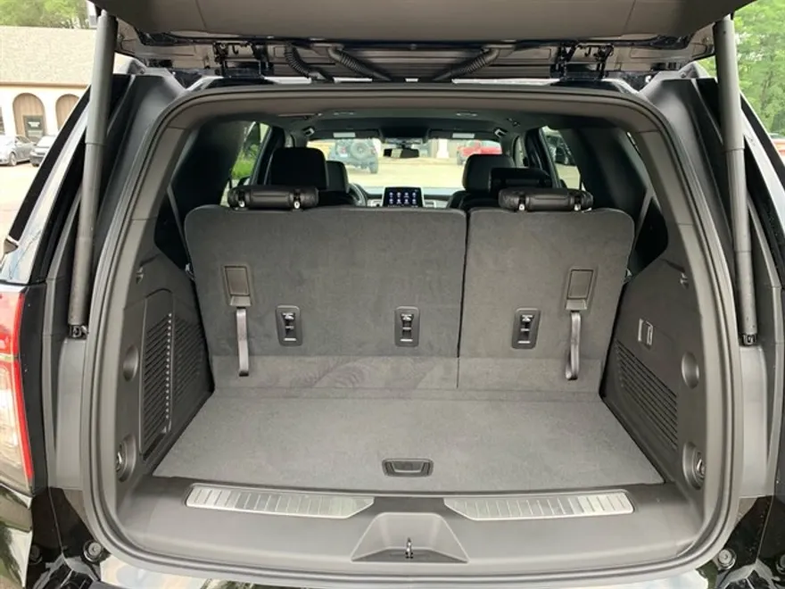 2021 Chevrolet Tahoe Z71 photo 8