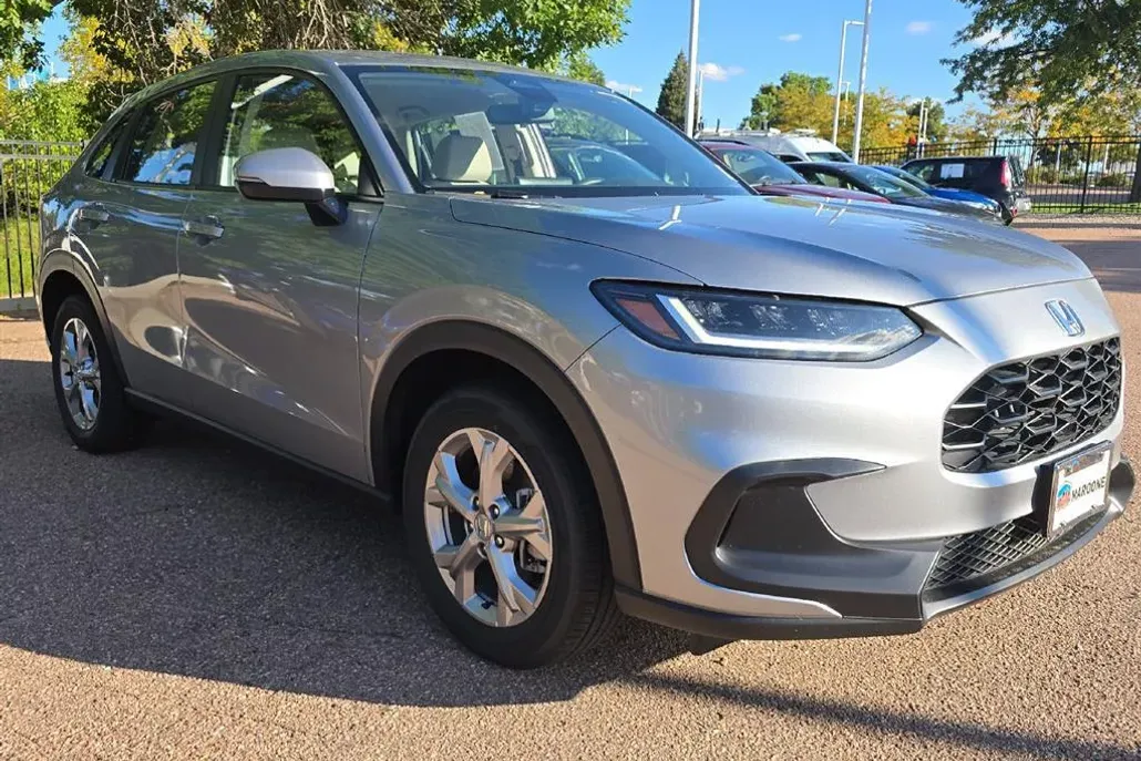 2025 Honda HR-V LX photo 1