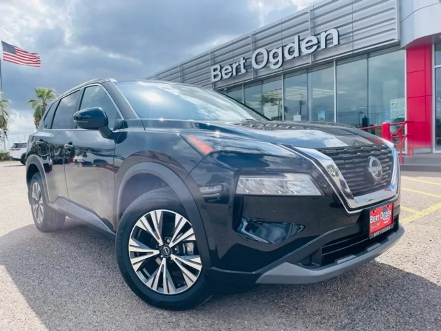 2023 Nissan Rogue SV photo 1