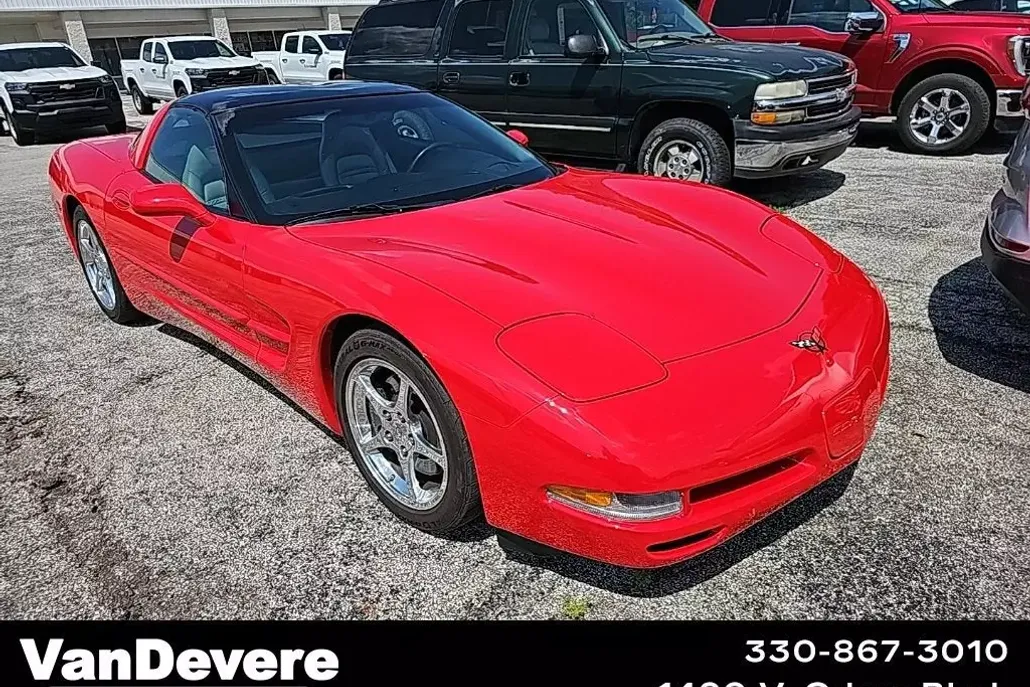 2004 Chevrolet Corvette Base photo 1