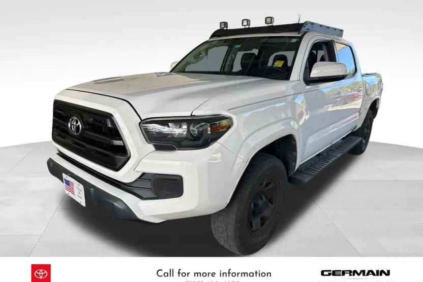 2016 Toyota Tacoma SR5 photo 1