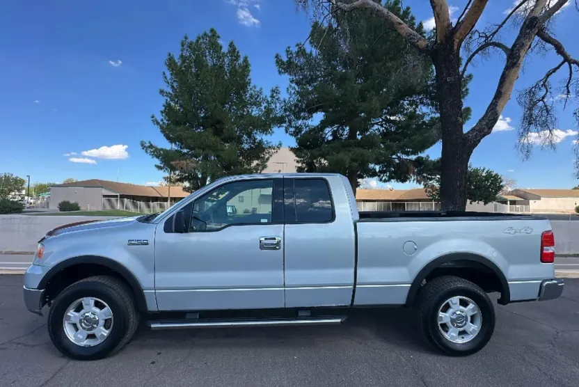 2004 Ford F-150 photo 1