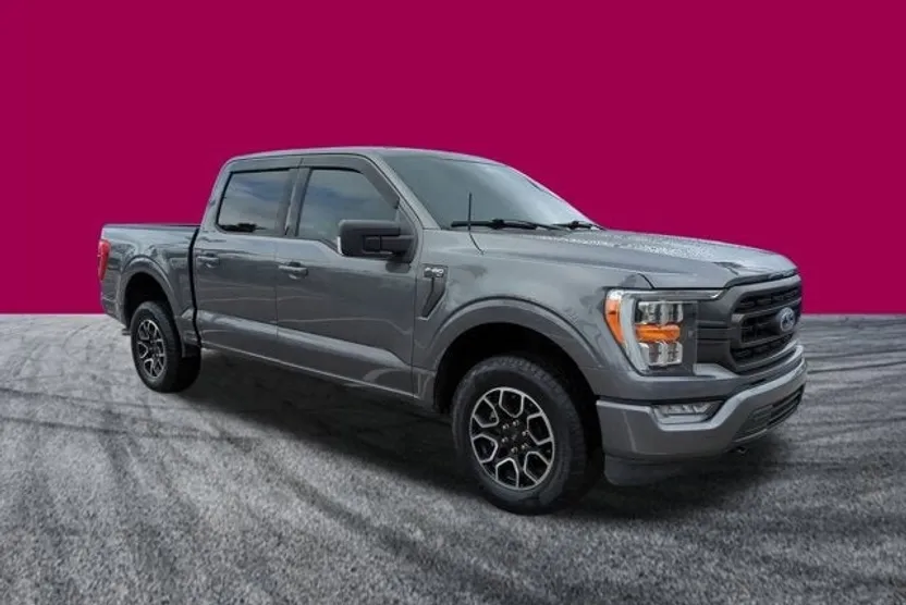 2023 Ford F-150 XLT photo 1