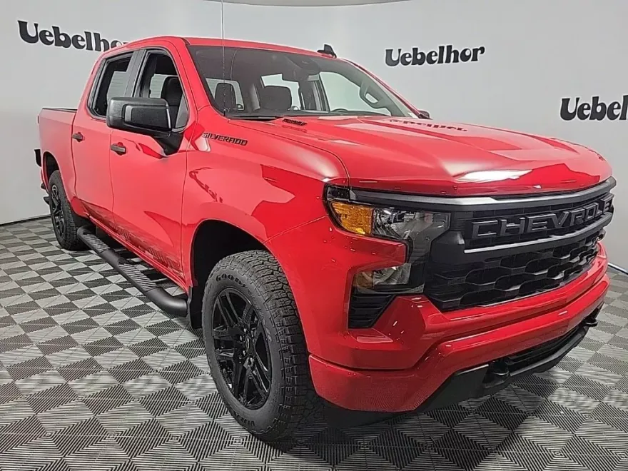 2026 Chevrolet Silverado 1500 Custom photo 1