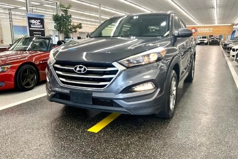 2018 Hyundai Tucson SEL photo 1